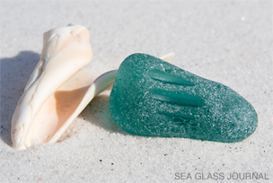 Sea Glass Insulator Shard, Photo 1